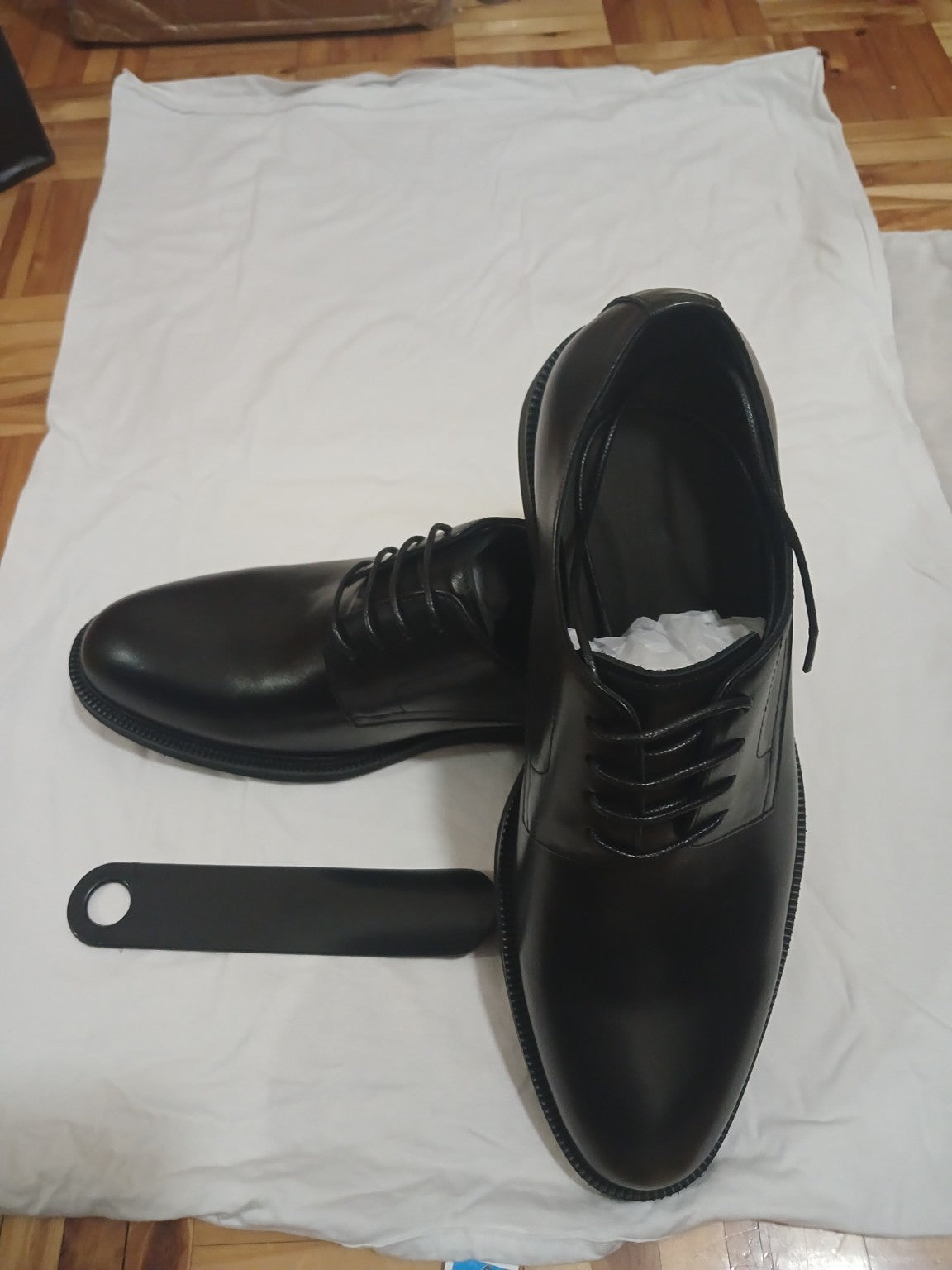 Men’s Classic Black Leather Dress Shoes