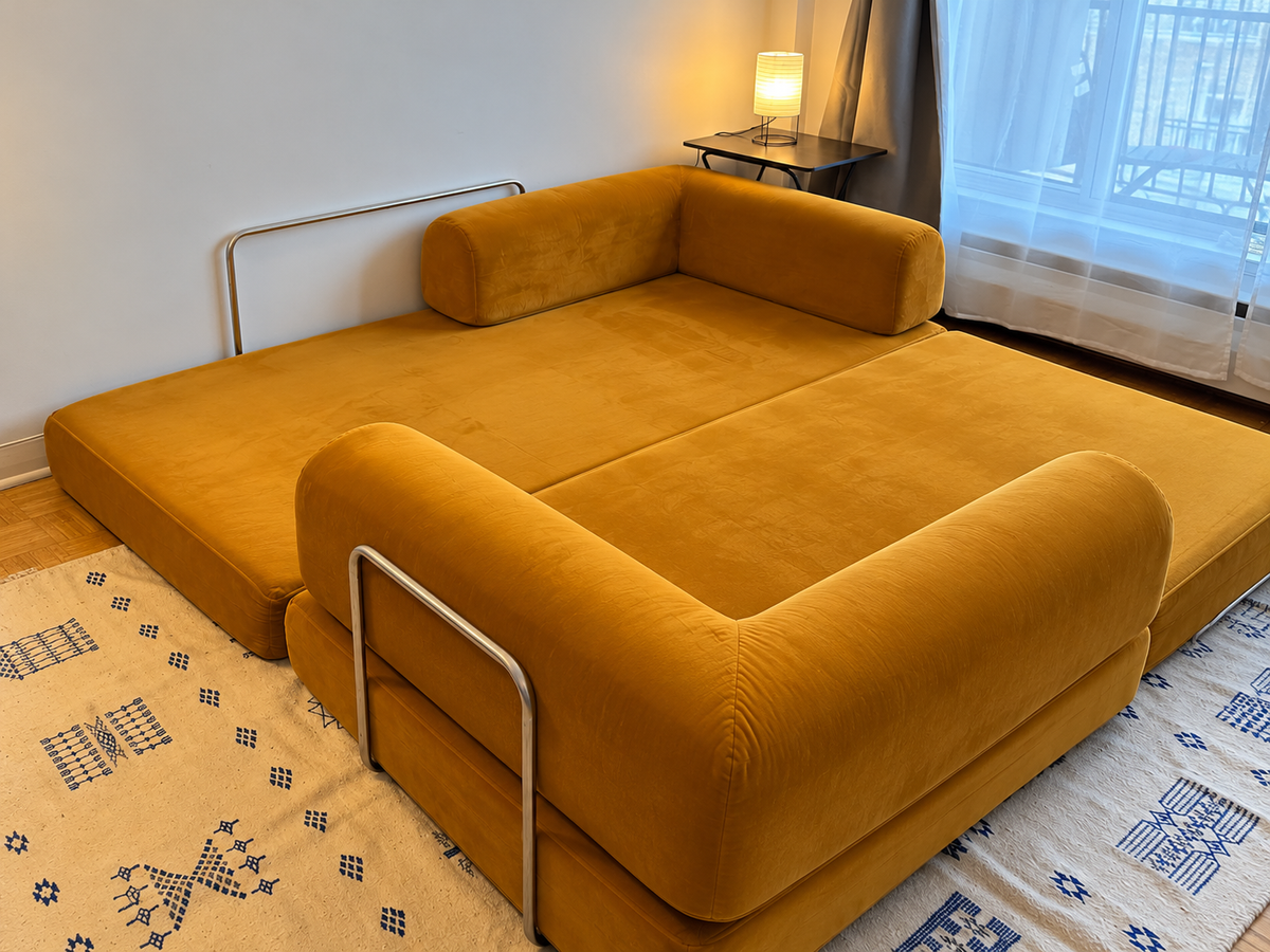 2-in-1 Convertible Velvet Sofa Bed