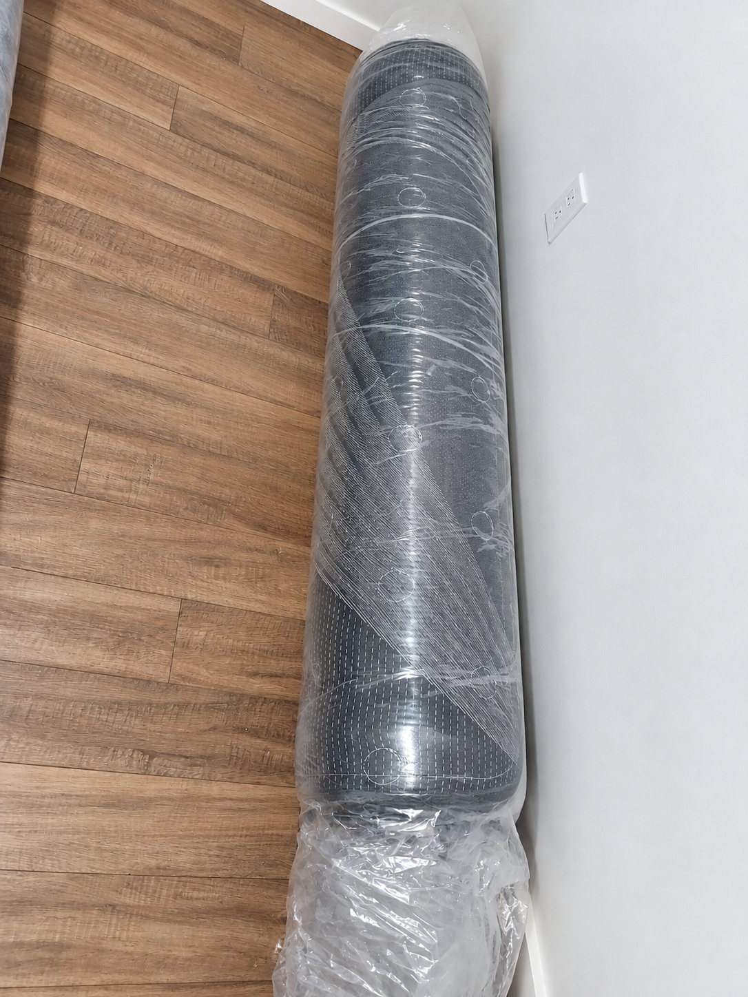 CH Bedroom Double memory foam and pocket spring mattress rolled and compressed for convenient transport and delivery