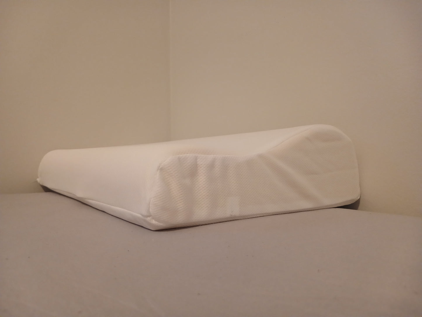 Contoured Memory Foam Pillow